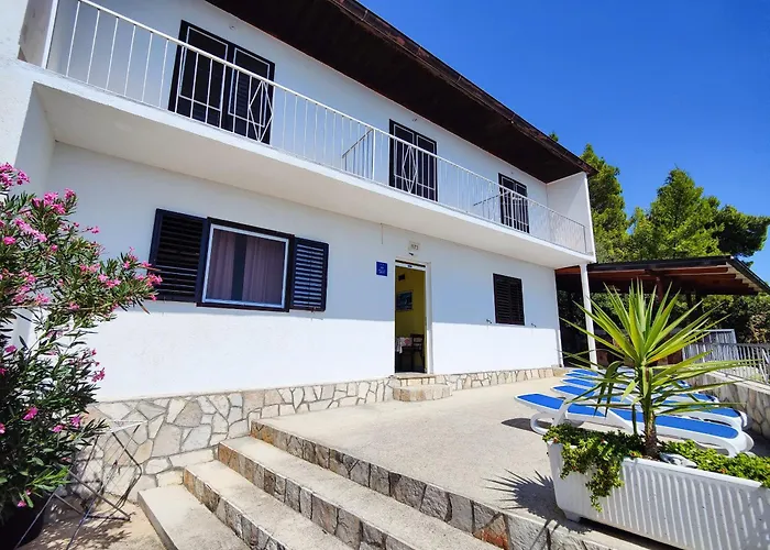 Robinson Olympos بيت للعطل Gdinj